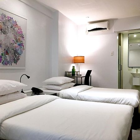 Hotel Durban Makati City Exterior foto